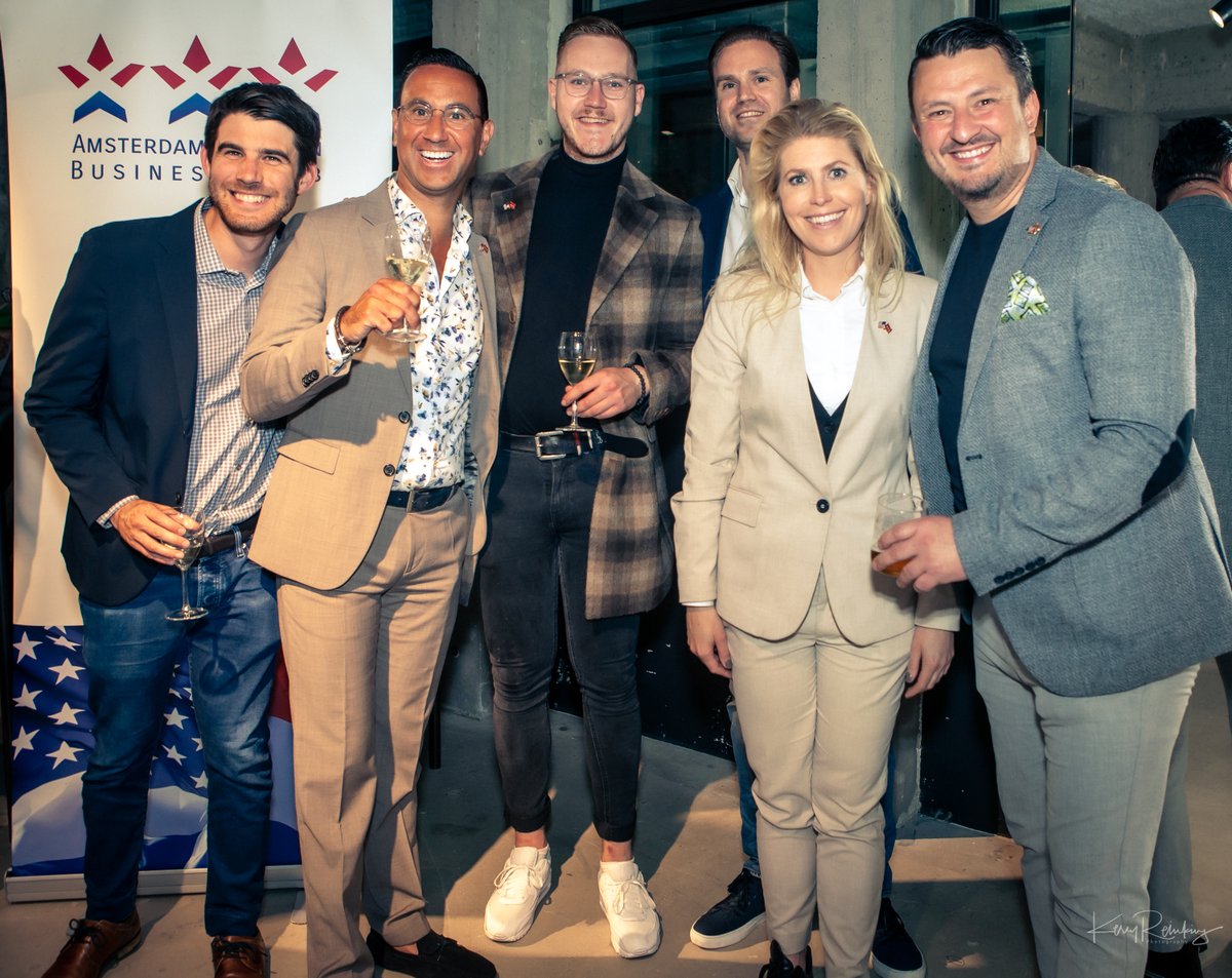 We are looking back at a special #AABC in-person #event in collaboration with Lynk&amp;Co. An entertaining evening with inspiring presentations, automobiles, #networking and drinks, at the heart of #Amsterdam. Thank you all for joining! 
Photo @kerryreinking #american #business #club