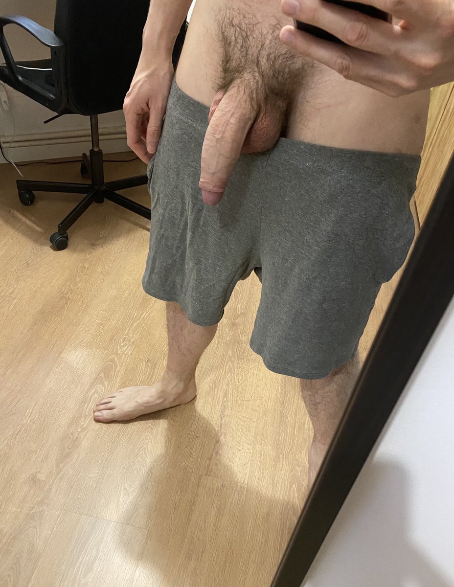 twodonkeycocks's tweet photo. like it when it hungs like this 😈😈 https://t.co/nstnxeOoFW