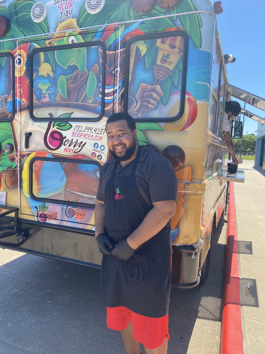 Sandra Garza tweet media