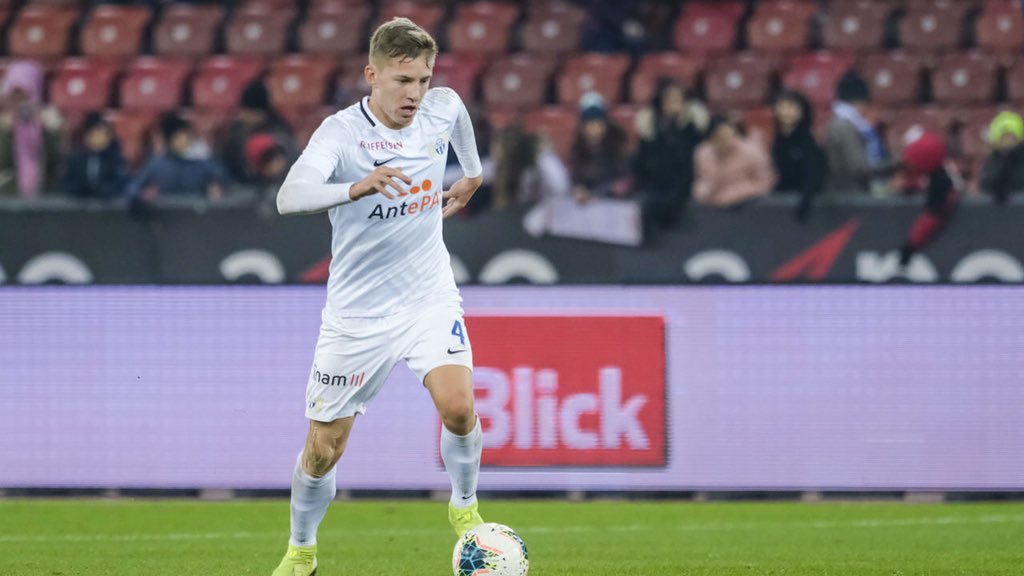 Having made his debut for the Swiss national team at 18 years of age in October 2020 and earned a call-up for the European Championships, Becir Omeragic has stood out thanks to his impressive defensive skills, his ball control and quality of passing.
 breakingthelines.com/opinion/analyz…