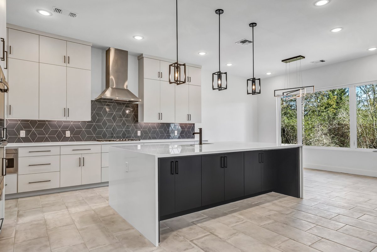 Check out this beautiful modern kitchen! 

Learn more --> murphysignaturehomes.com