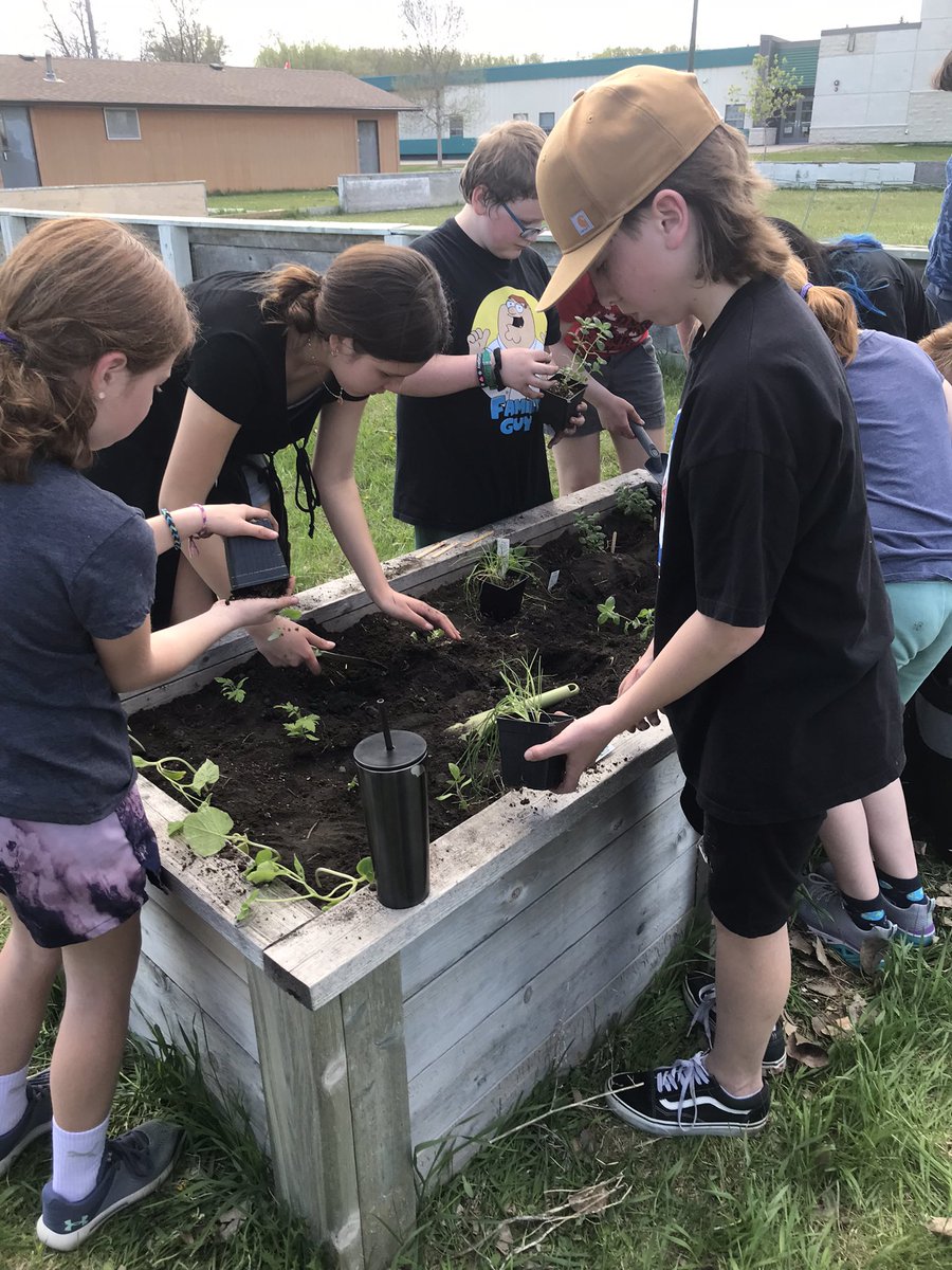 Green Acres School tweet media