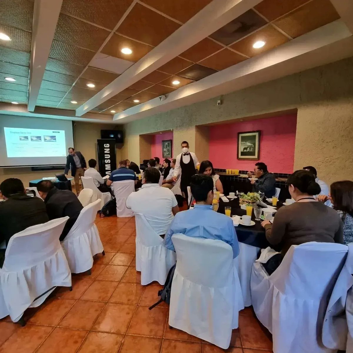 Solution Box Costa Rica tweet media