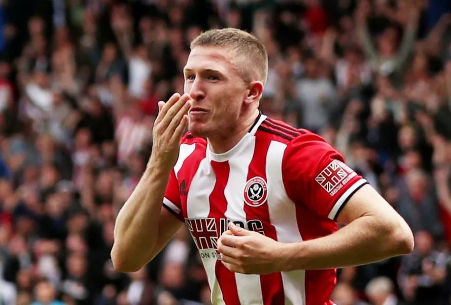 The Blades failed to win any of their first 18 matches, drawing twice with John Lundstram playing in 13. His contract was out at the end of the season and after refusing a new deal, he began to fall out of favour at Bramall Lane with the team in freefall. 
breakingthelines.com/player-stories…