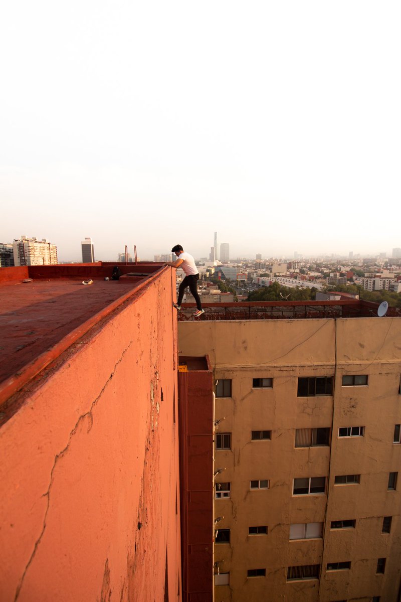 Miguelraws's tweet photo. Those who cannot recognize themselves will eventually fail.
#NFT #NFTCommmunity #NFTCollection #rooftop #rooftoping #urbex https://t.co/evU7izKtxz