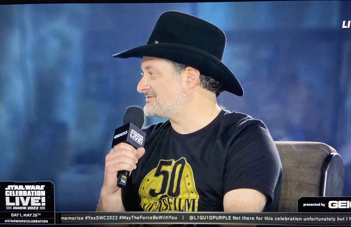 RebeccaIvesArt's tweet photo. Awww yeah, my hometown #StarWars hero - Dave Filoniiiiiiii!!!!!! #YesSWC2022 #pittsburghrepresent https://t.co/VOwMmkyg0J