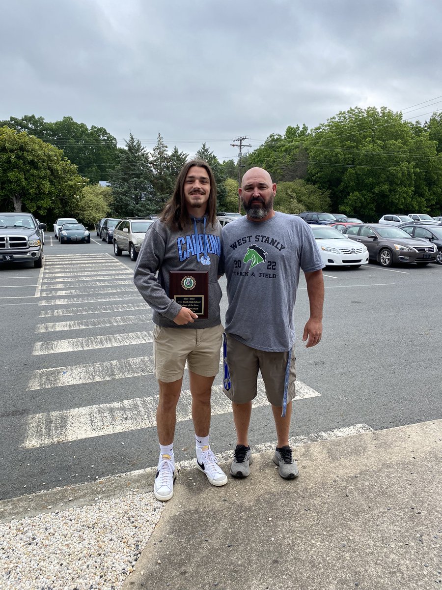 WSHS_Colts_FB's tweet photo. Seniors awards day today. @gavin64hudson with the Tony Burleson Award, Nick Barringer with the character award for responsibility and Caden Edwards who is the Senior Class Student of the Year. Congrats fellas well deserved. https://t.co/Md46Ics5Zu