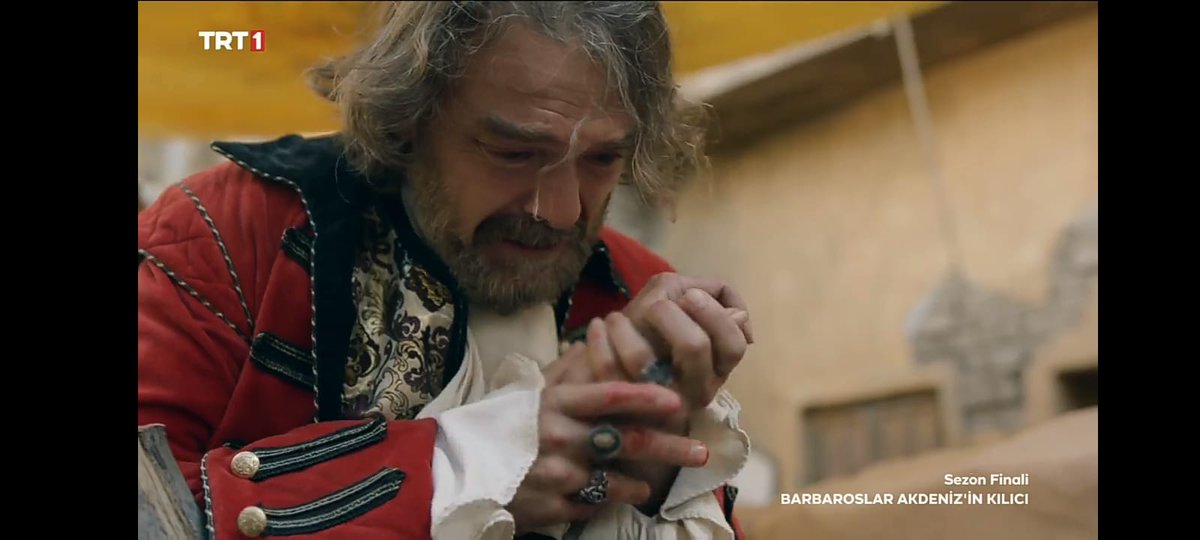 AmiralDonDiego's tweet photo. Neyse ki gittiğim yerde Rosa'm bekliyor olacak onunla farklı yerlere gidemezdik. Mi Amor bekle beni #BarbaroslarAkdenizKılıcı #Barbaroslar https://t.co/fNxzoJPUM7