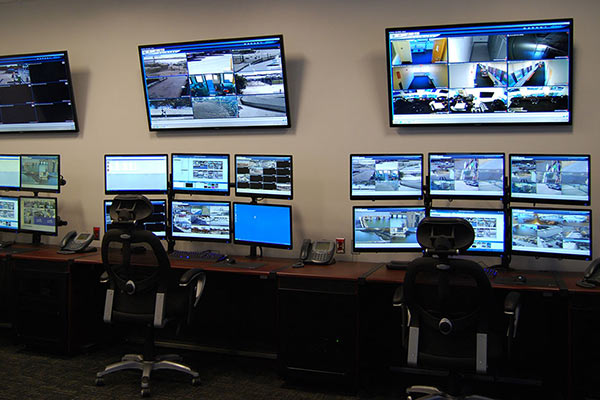 RGBSpectrum's tweet photo. RGB Spectrum products allow multiple operators, local or remote, to share control of system resources and view critical data in real-time. @NationalGrid uses #RGBSpectrum to monitor their power distribution center. Read more: https://t.co/J7XzolodMD #powergrid #utilities #AV https://t.co/she3cSxZ9d