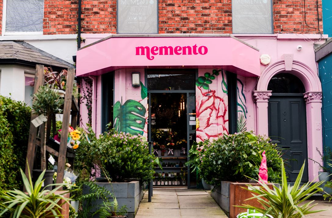 Our Belfast in Bloom competition recognises businesses whose premises are looking blooming lovely! 

Enter at belfastcity.gov.uk/belfastinbloom 

🔹 Best hotel
🔹 Best public house
🔹 Best restaurant
🔹 Best commercial street
🔹 Best commercial premises

<a href="/BelfastHourNI/">#BelfastHour</a> <a href="/MementoBelfast/">Memento</a>