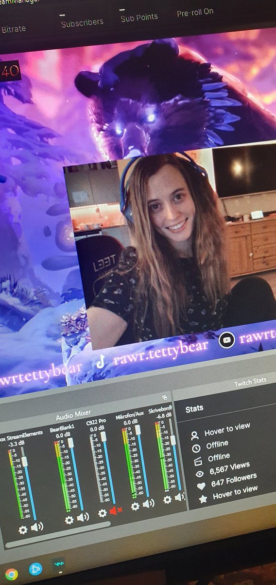 Celebrating my birthday with the Teddybears 🥰 
Dirty 30s started today! 
Come say hi on #Twitch if you have time, we're about to get on 💜