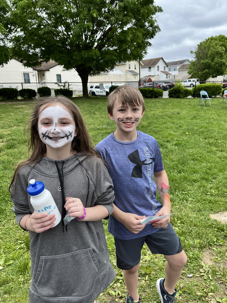 Ginnie Jones (Lee) tweet media