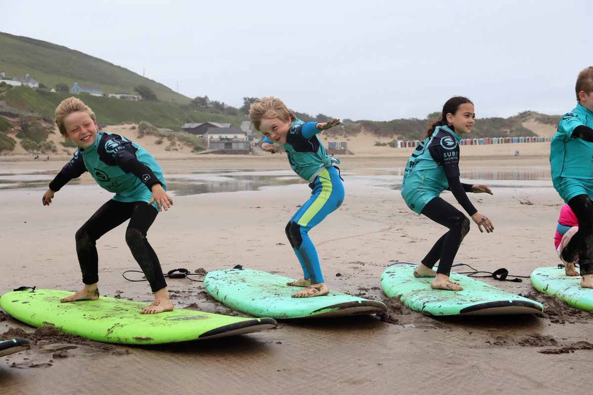 blundellsprep's tweet photo. Year 3 had an excellent day learning how to surf the waves with Saunton Surf School! Lots of successes and lots of wipe outs followed by football and rounders on the beach. #tripsweek #happychildren #enjoyingthegreatoutdoors https://t.co/HGN9tnjlAO