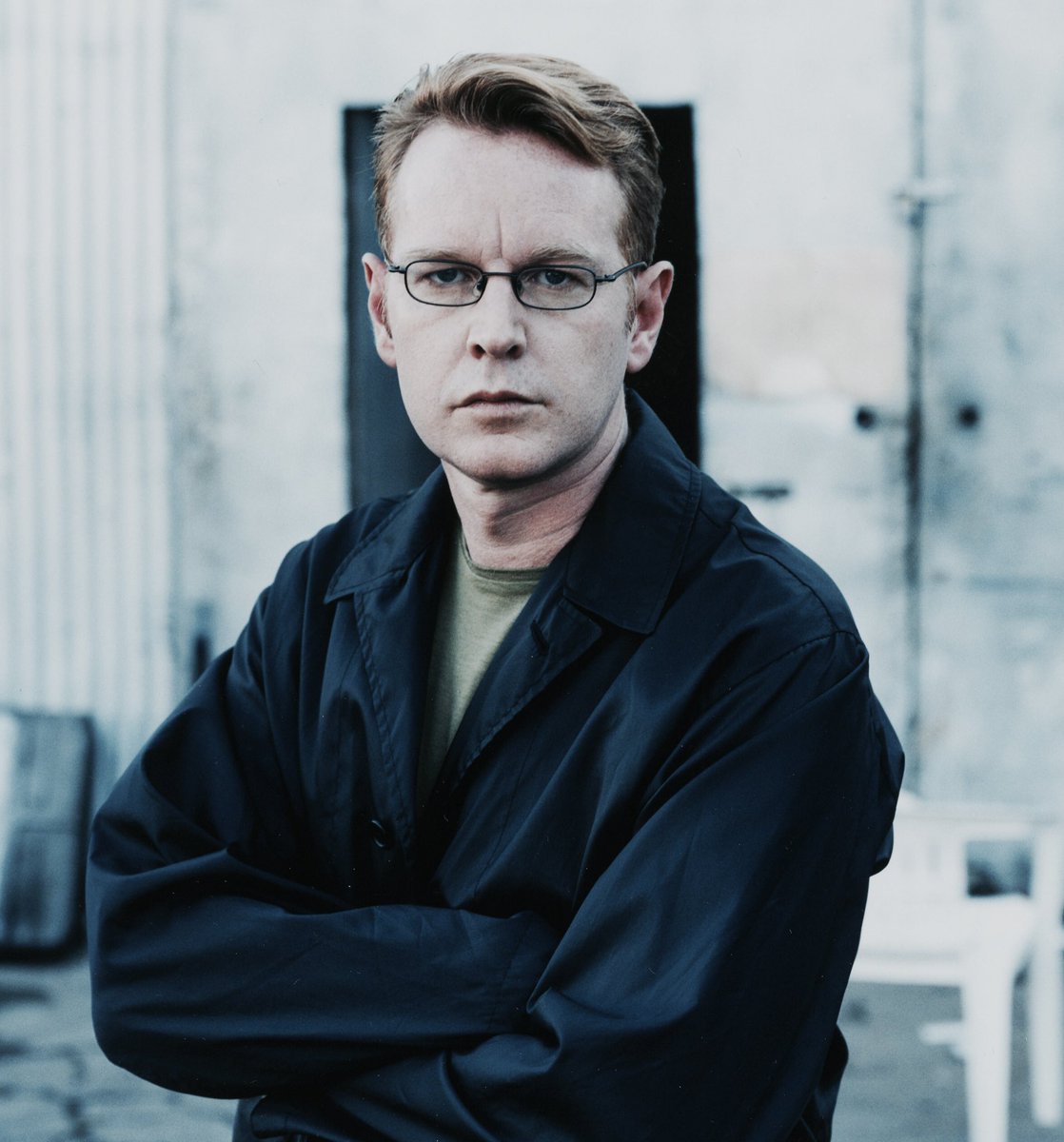 retrochenta's tweet photo. Noticia triste: nos ha dejado Andy Fletcher, teclista y cofundador de la mítica banda “Depeche Mode”. Descansa en paz. https://t.co/BBsmA3nqrA