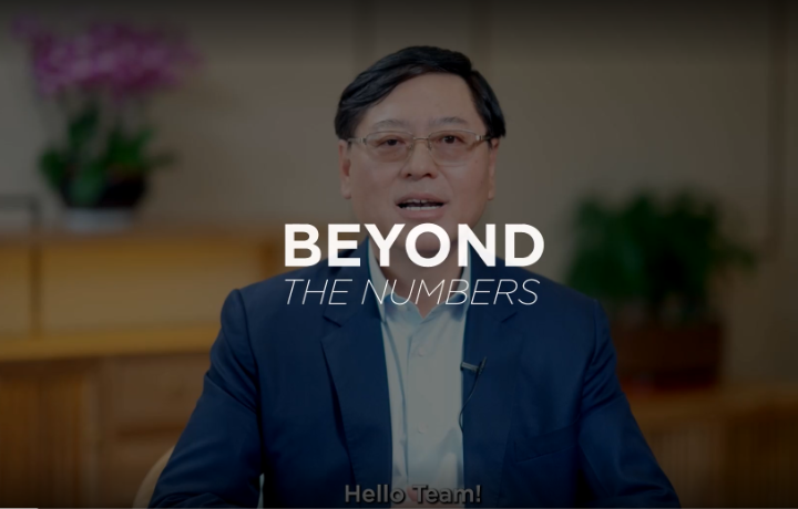 carodelapaz's tweet photo. Hear from Lenovo's Chairman &amp; CEO, Yuanqing Yang, as he talks through our record fiscal year results and how we plan to bring the company to new heights in the future. https://t.co/lySiyaP8sj

#LenovoRising #WeAreLenovo https://t.co/bSkxjlaIAa