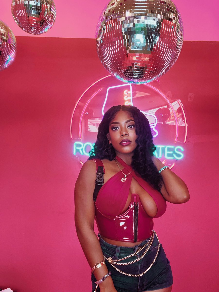 ⚜️Life has no meaning if you're not sending to Mistress Marley <a href="/eyesxonfire/">Mistress Marley 💅🏾 ONE OF ONE 💅🏾| NOLA MAY 1-4</a>.

[ findom femdom mistress ebonydomme ]