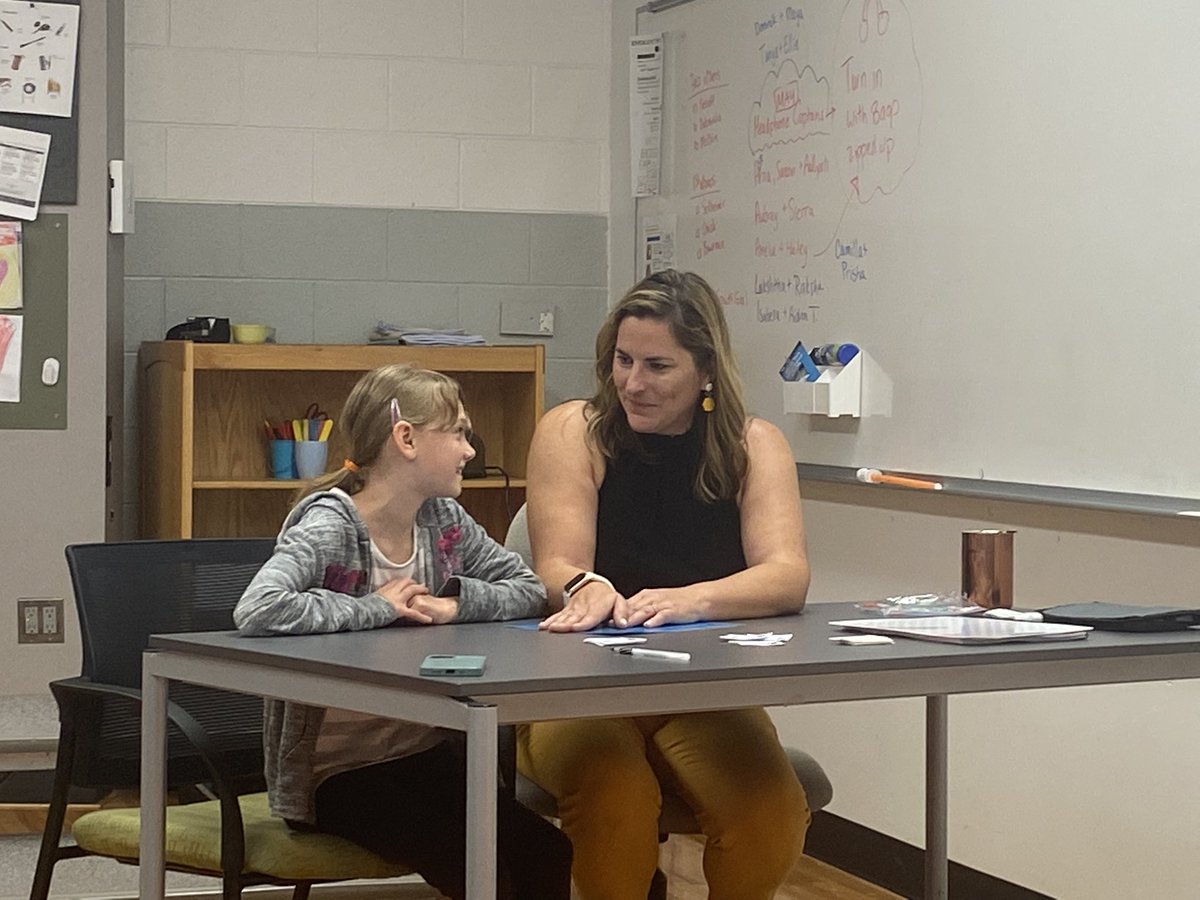 Costello_Tweets's tweet photo. Building mathematical understanding through high level engagement @troyschools . Thank you @AlderJulia for leading this work and @msatkinsonclass @Mskavulich for taking on this powerful learning! https://t.co/jwWH6Yfxvz