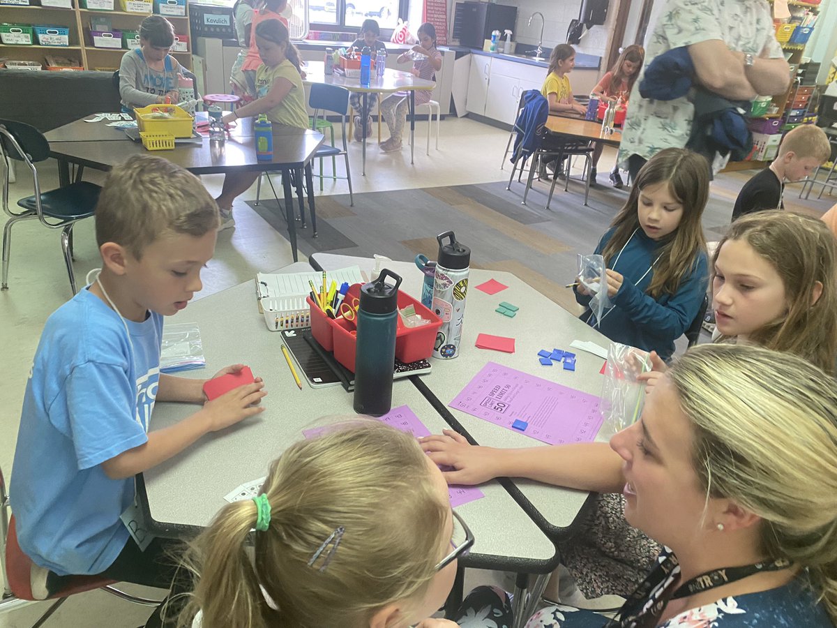 Building mathematical understanding through high level engagement <a href="/troyschools/">TroySchools</a> . Thank you <a href="/AlderJulia/">Julia Alder, Ed.S</a> for leading this work and <a href="/msatkinsonclass/">Mrs. Atkinson</a> @Mskavulich for taking on this powerful learning!