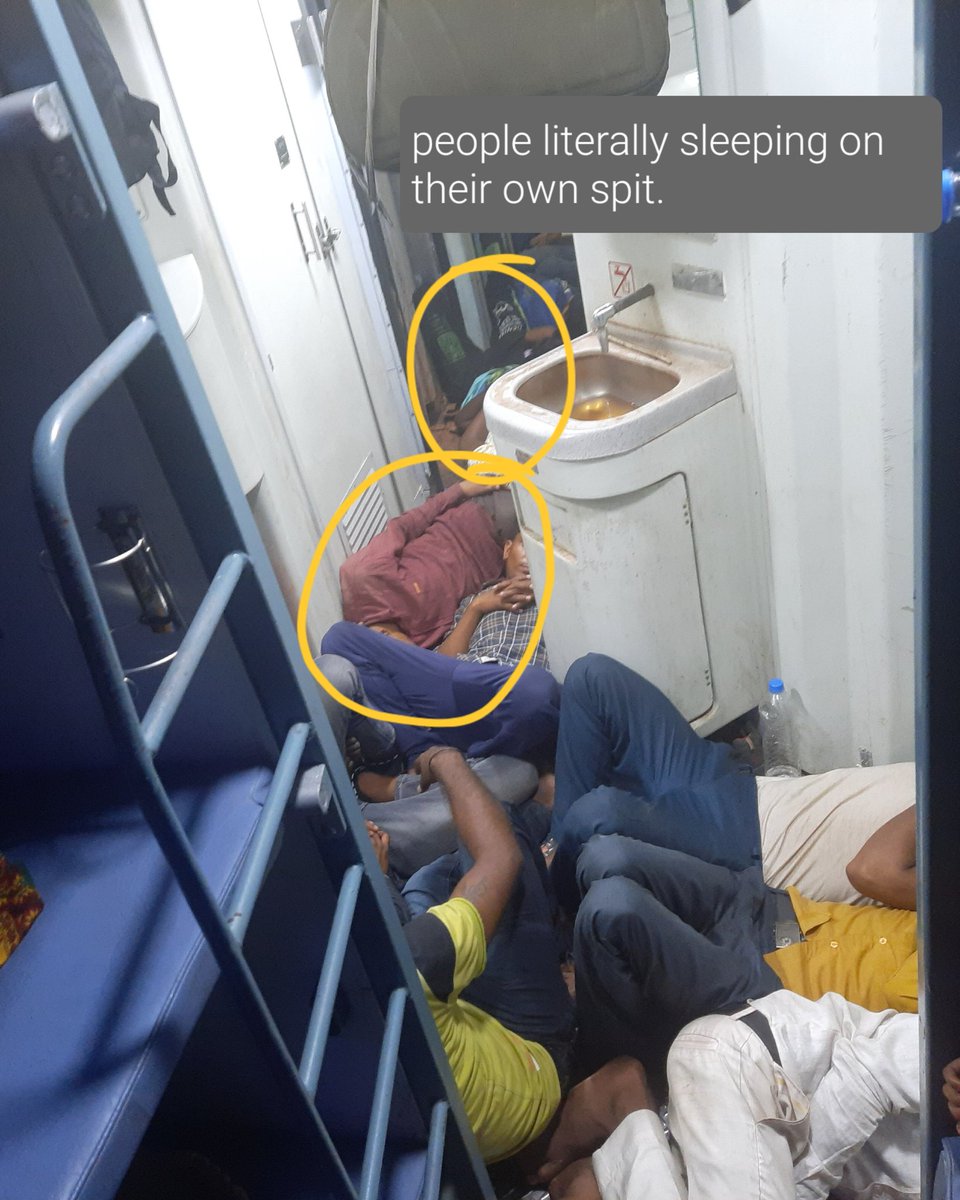 hritwikbr's tweet photo. This may be common place in our country, but is this acceptable? 'Hygiene' is a foreign concept here.
@RailMinIndia https://t.co/nlgxCbchHx