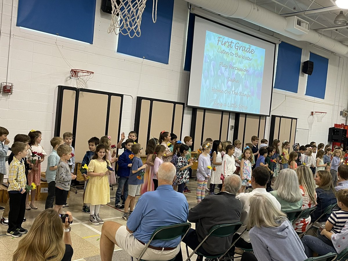 Amazing Spring Sing! 🎼Everyone did a wonderful job especially those 1st graders☺️ @juliedombai <a href="/MrsTsagalis/">Mrs. Tsagalis</a> @sydneyzucker08 <a href="/CherokeeMusic67/">Mary Prestipino</a> #cherokeeinspires