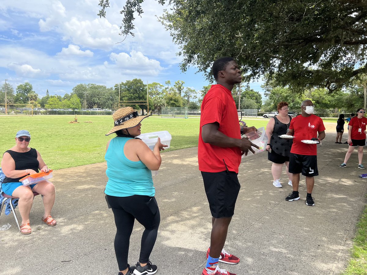 MrsNassau's tweet photo. Thank you to @CoachRAnthony for being my partner in planning our amazing celebration for our @IMS_Indians 8th graders! This would not have happened without you! @collierschools https://t.co/FnQ7itit2a