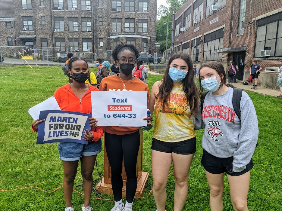 I couldn't be more proud of our students who eloquently spoke about the horrors of school shootings today. I feel we are in good hands with this young generation! #Walkout #CougarNation