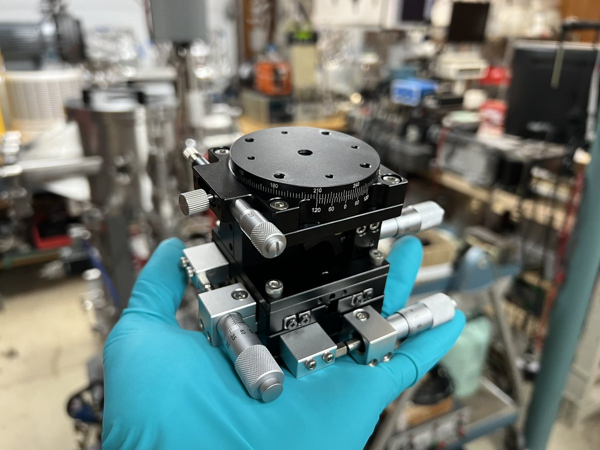 This $149 XYZ-theta stage is unreasonably good value. How do they do it? With things like this you can build a (shitty) semiconductor fab for like $1,500
(~10x reduction from my lab, 10kX from industry)

amazon.com/dp/B083LSYHJQ/