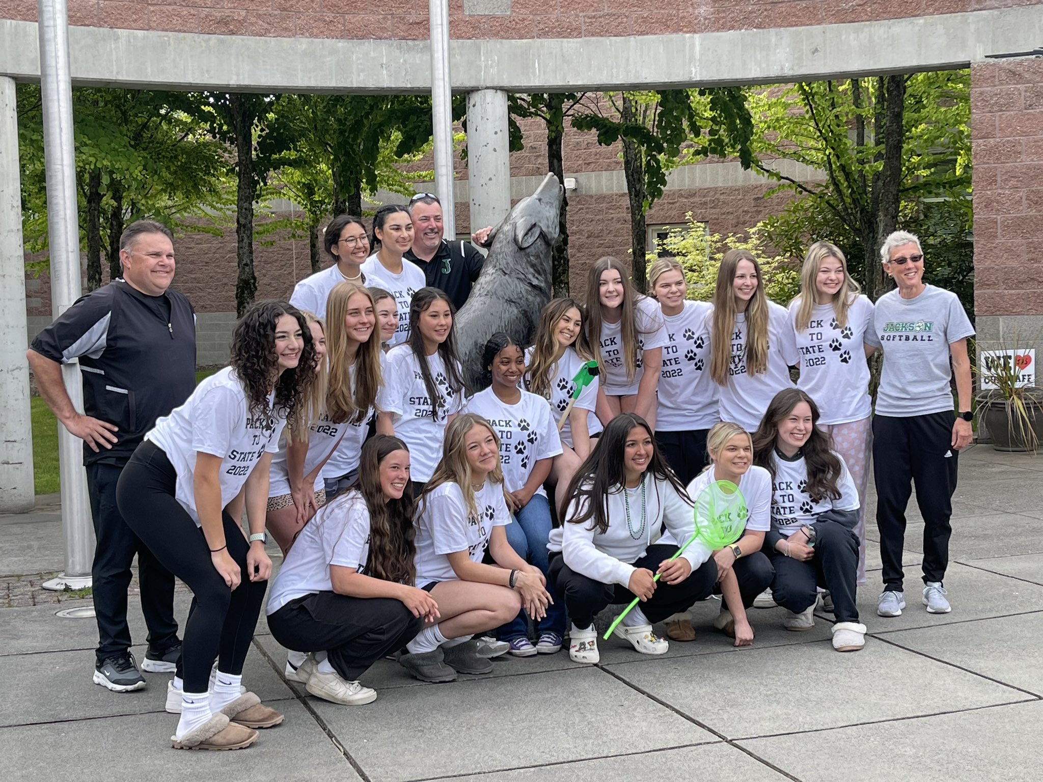 Henry M. Jackson HS on Twitter "HMJacksonHS Good Luck 🥎 Team