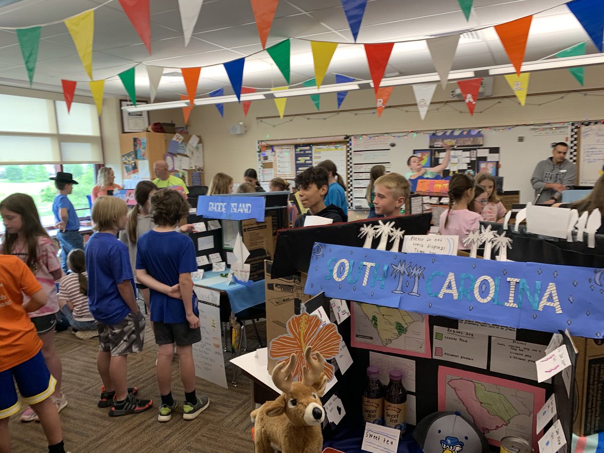 mr_jkoch's tweet photo. Great work on the Lingle Ave. fifth grade State Fair! My students put so much time and energy into their work! Thanks to those who attended!#pasdproud https://t.co/NEZwtOpDuT