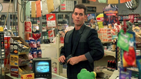 RonW1970's tweet photo. I'm going to watch #SomethingWild streaming on Tubi at 3pm PST/6pm EST (about an hour) if anyone wants to join me. It's my favorite Ray Liotta movie, he's so intense in this.
#MutantFam #HorrorFam #ThanksRay https://t.co/QwFmUKvjOw