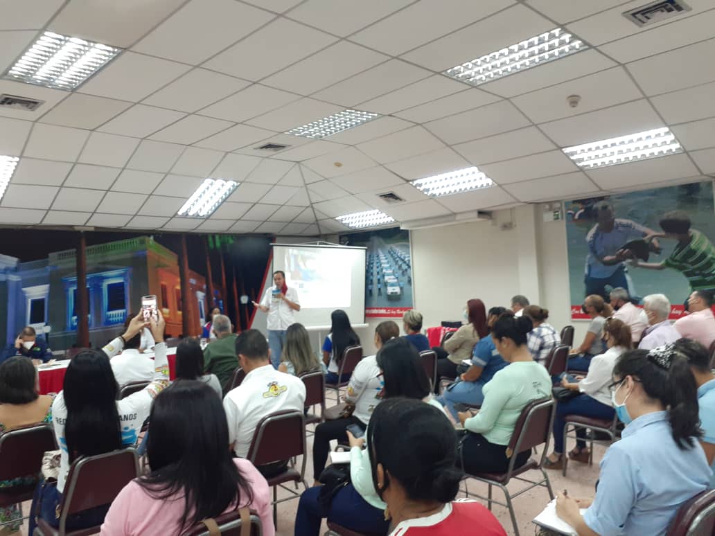 La <a href="/uney_oficial/">UNEY</a> dijo presente  con <a href="/PNFTurismo_uney/">TURISMO UNEY</a> y <a href="/uney_cehotur/">UNEY CEHOTUR</a> en la activación del Plan Nacional de Turismo capítulo #Yaracuy  para los y las trabajadoras anunciado por el Pdte. <a href="/NicolasMaduro/">Nicolás Maduro</a> como beneficio a la clase trabajadora. @TibisayLucena8 <a href="/Coryatur/">Coryatur</a> <a href="/yiyafigueredo/">Egilda Figueredo</a>