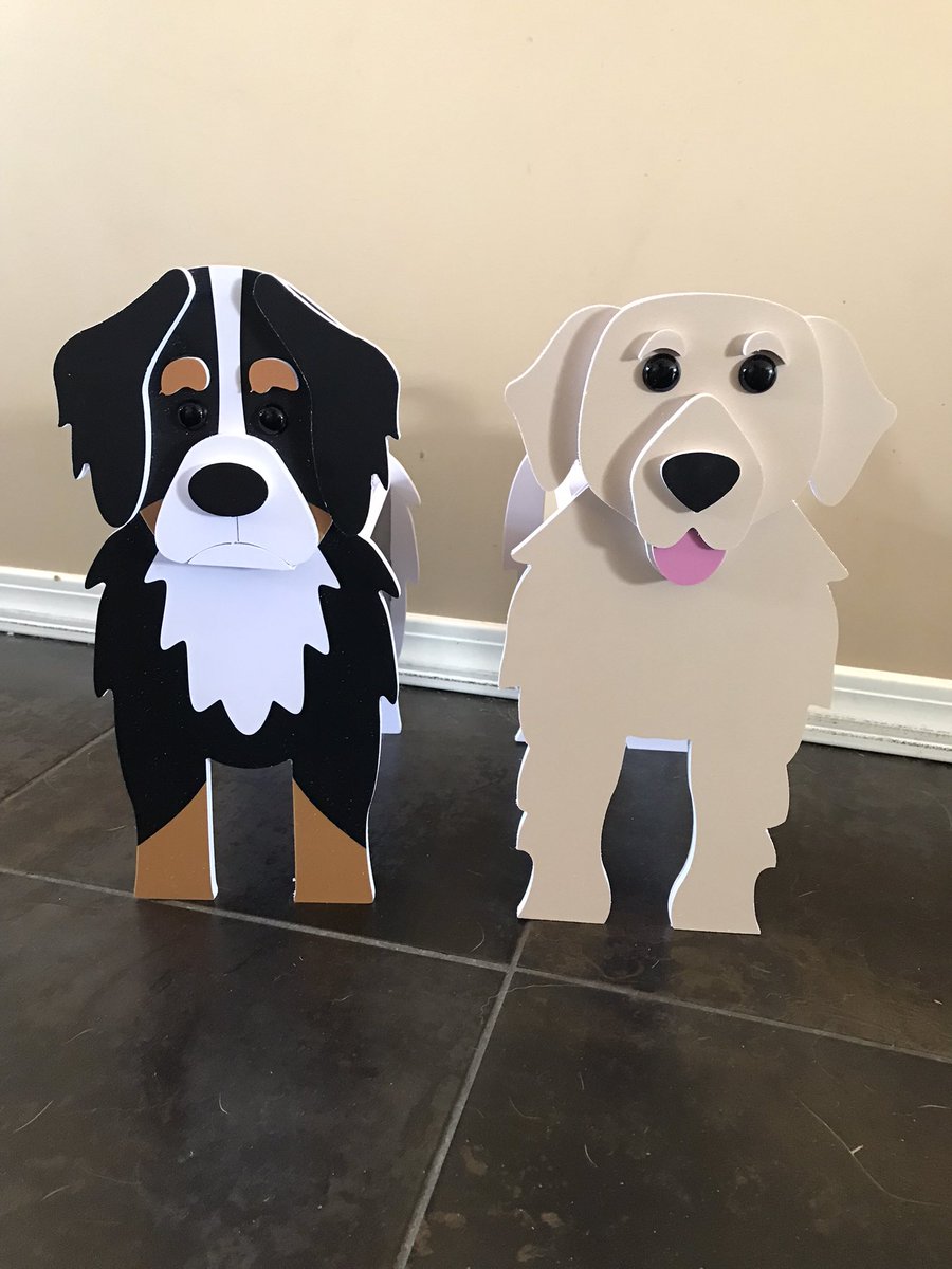 k_zackowski's tweet image. My planters came today! I ordered them to match @bunsenbernerbmd likenesses and… “Bunsen” has Resting Beaker Face and “Beaker” has Resting Bunsen Face! 🤣