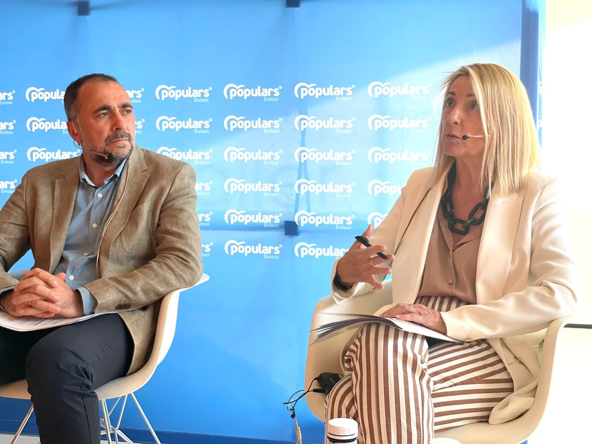 Carmen__Ferrer's tweet photo. 🔷 Als #ObjectiusADebat es plantejen solucions amb eficàcia perquè mirem al futur amb esperança @PPEivissa https://t.co/Cy9ArdDBPX