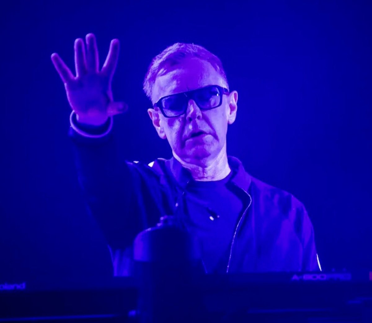 ElectronicMagUK's tweet photo. We’re very sad to hear that Depeche Mode’s Andy Fletcher has died, aged just 60. As co-founder of the band, he was a key part of their defining 80s albums, including ‘A Broken Frame’ and ‘Some Great Reward’, as well as 1990's colossal ‘Violator’ – all electronic gold. RIP Fletch. https://t.co/JTpvYZn44m