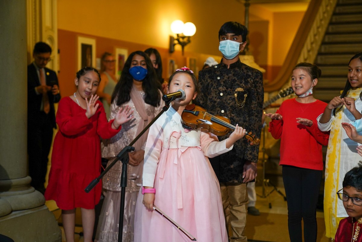 DOEChancellor's tweet photo. It’s my pleasure to announce our new Hidden Voices: Asian American &amp; Pacific Islanders in the United States— a curriculum that honors all that our AAPI students &amp; families contribute daily to our school communities &amp; city. We want each child to be heard and seen for who they are. https://t.co/dEvmHj71We