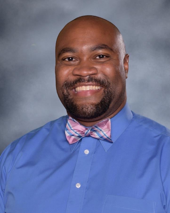 KSD BOE approved the hiring of Dr. Jeremy Mapp as Executive Director of Diversity, Equity, &amp; Inclusion. Mapp currently serves as Director of Inclusion, Equity, &amp; Diversity for Lindbergh. He was previously assistant principal of Keysor. Congrats, Dr. Mapp!
kirkwoodschools.org/site/default.a…
