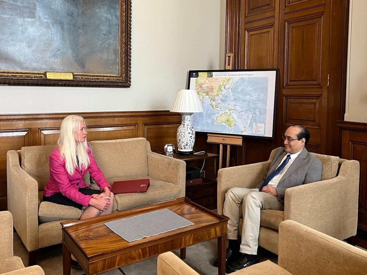 ZawWaiSoe4's tweet photo. Pleased to meet the Rt Hon Amanda Milling, Minister of State for Asia and the Middle East and Member of Parliament of UK. Heartfelt thanks to the government of UK for their continuous support given towards the #NUG for the restoration of peace and democracy in #Myanmar. https://t.co/ARsZ02jbl5
