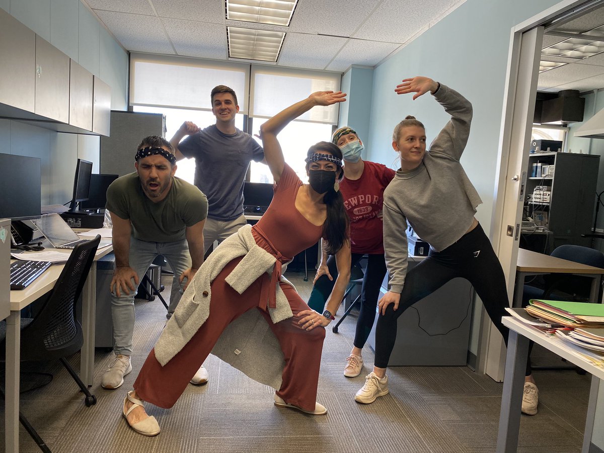 <a href="/AirwayLab/">Upper Airway Dysfunction Lab</a>’s #CoughAccelerators 🗣are busy training up for the <a href="/Official_DRS/">Dysphagia Research</a> Run for Research. 🏃🏽‍♀️🏃🏽Who will join us? Link/QR to join our team below. #DRSrun2022
