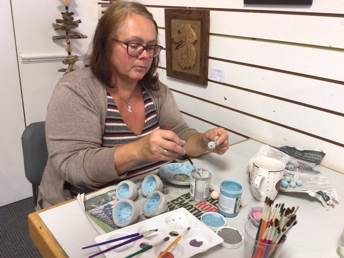 gallery_bay's tweet photo. Clay Class with Anne. It’s a very popular workshop. https://t.co/1RmPkPbqcD