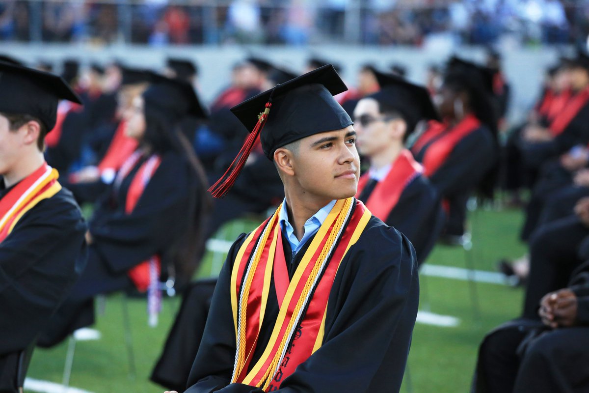 newcaneyisd's tweet photo. Congratulations to the Porter HS Class of 2022! #NCISD #PHS_Spartans #classof2022 #graduation https://t.co/YEcKzj7usf