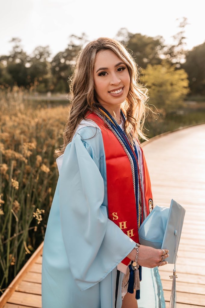 First-Generation Latina Valedictorian ‘22 🎓 
<a href="/SamRayburn_HS/">Sam Rayburn High School</a> <a href="/SRHS_2022/">SRHS2022</a> <a href="/RayburnECHS/">Sam Rayburn ECHS</a>