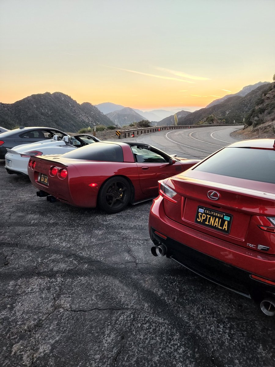 RoadStr_app's tweet image. Middle of the week? No problem.

Host or join an afterwork drive on RoadStr. Good people always show up.