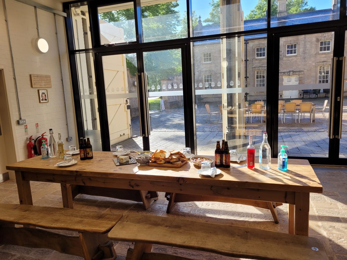 artisanschool's tweet photo. Evening light in the Barbara Curtis Training Room. Preparations made for a delightful #bespokeevent. https://t.co/MguPoXqqjV