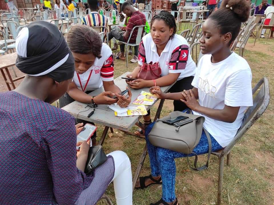 bnn_ya's tweet photo. #FESTIVAL_DE_LA_JEUNESSE
Quelques images de la participation de #BilliNOWNOW au Festival de la Jeunesse du 29 au 30 Mai 2021.
Les services en santé sexuelle et reproductive ont été mis à disposition afin que le maximum de jeunes puisse en bénéficier.
#BNNII #BILLINOWNOWII https://t.co/s48r4K58hd