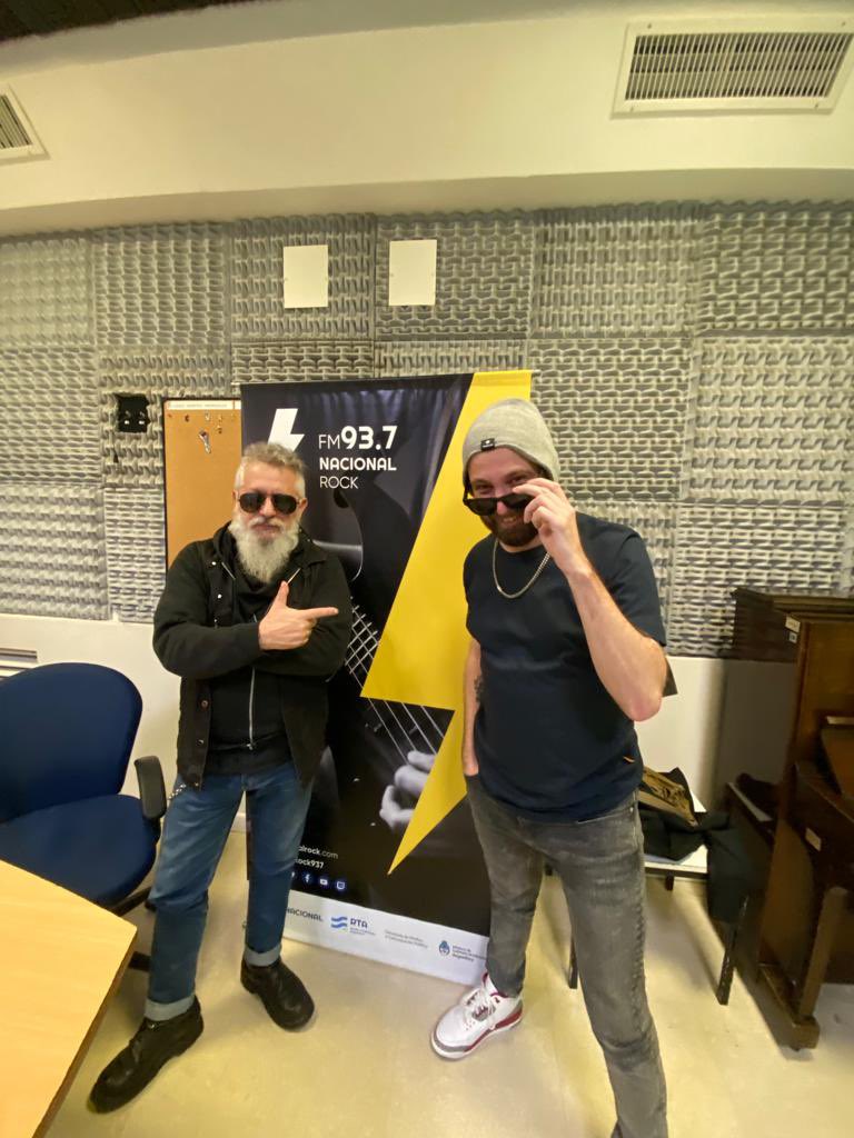 🤘🏽Ya pueden escuchar la nota completa a <a href="/andresviolante/">andres violante</a>, fotógrafo del rock nacional 📸

🎙Entrevistado por <a href="/pablomileo/">Pablo Mileo</a> en <a href="/NacionalRock937/">Radio Nacional Rock FM 93.7</a> 

▶️ youtu.be/ZZtEKG-I6f4