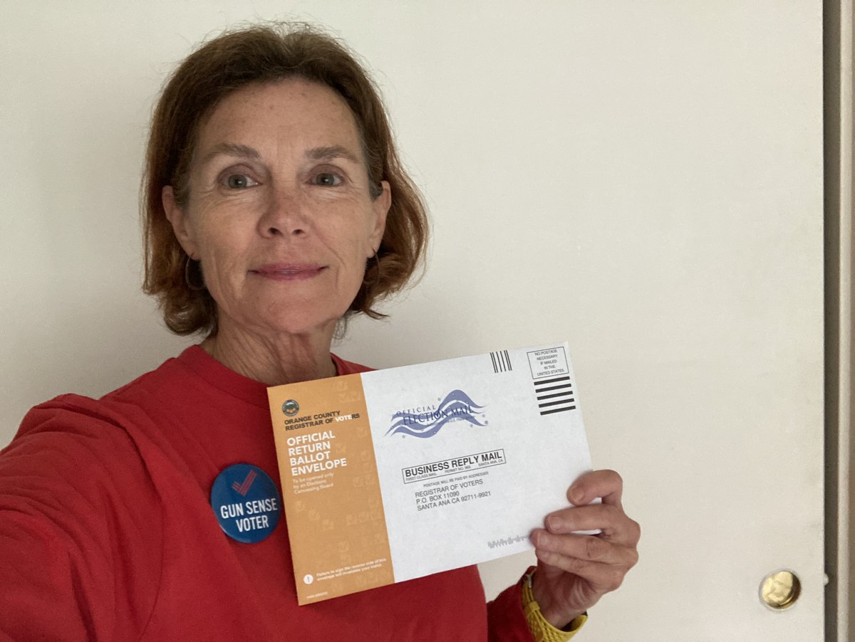 KLocMartin's tweet photo. I voted and did my part to elect candidates who will enact sensible gun laws for my community and state. Go to https://t.co/c0Rph0vdVk to find your GSCs.@MomsDemand @Everytown #CALeg https://t.co/Rv0Vf7Lh6h