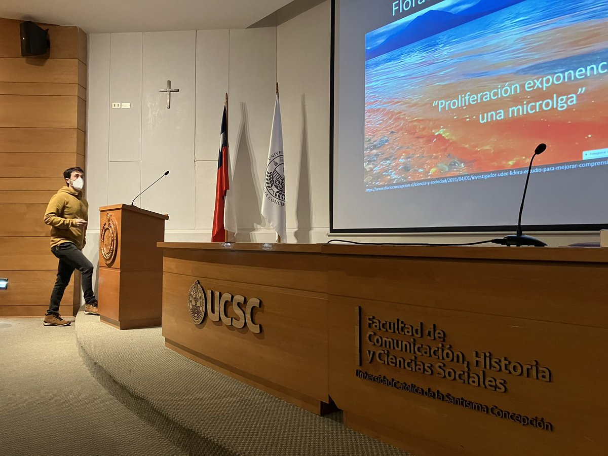 Hoy en el congreso de ciencias del mar <a href="/CCM_2022/">Ciencias del Mar 2022</a> me tocó presidir las sesiones de la mañana 😬 Implacable con el tiempo. 
Buenas presentaciones de María José Pérez, Gonzalo Fuenzalida y Francisca Rodríguez. <a href="/cbahialomas/">Centro Bahia Lomas</a> presente con el Plan De Manejo del #SNBL