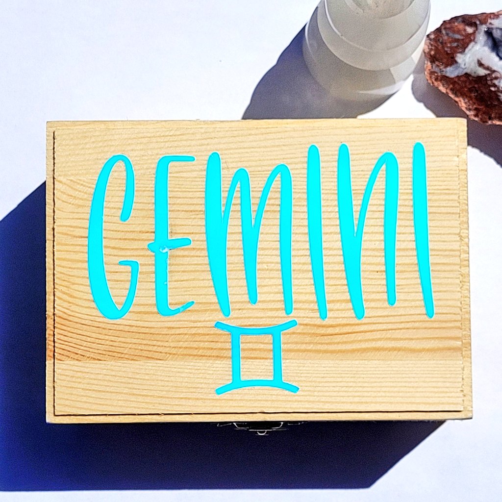 ♊️ ƓЄMƖƝƖ ♊️

New mystery boxes now available on my site! ☺️