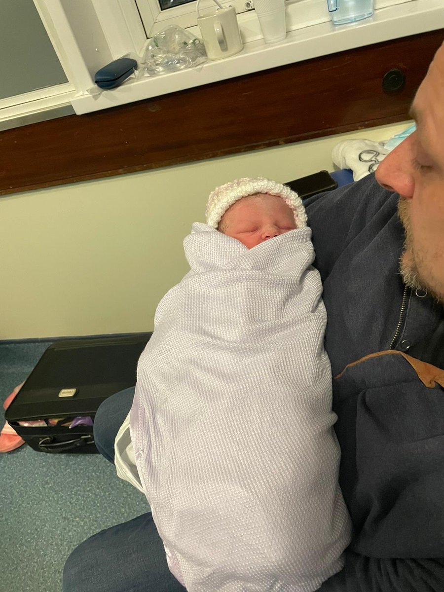 Ladies and gentleman of all ages. Please join me in welcoming our beautiful daughter to the world. 
Jessica Samantha Baguley
Deeply in love already 💗