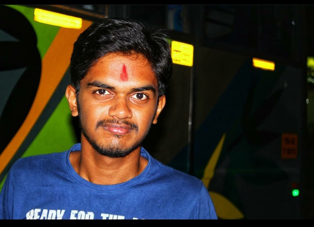sibikris_offl's tweet photo. Poranthanaal vaazhthukkal da Mechatronic tamizha💥
@Tharani_DD 
@selvaraghavan 
#NGKFire
#NGK https://t.co/d5Jv6dPMXO